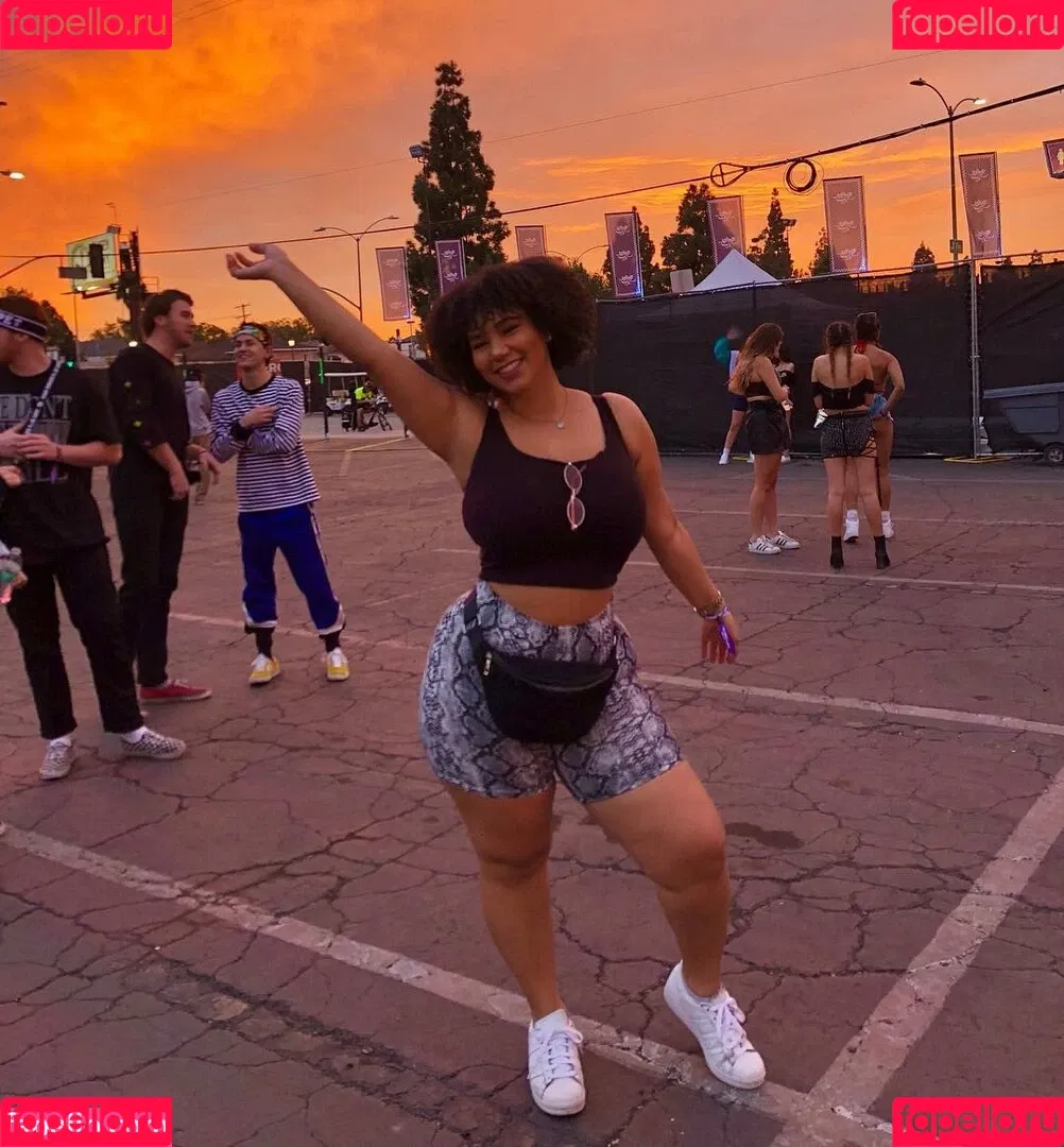 Katelyn Folasade Onlyfans Photo Gallery 