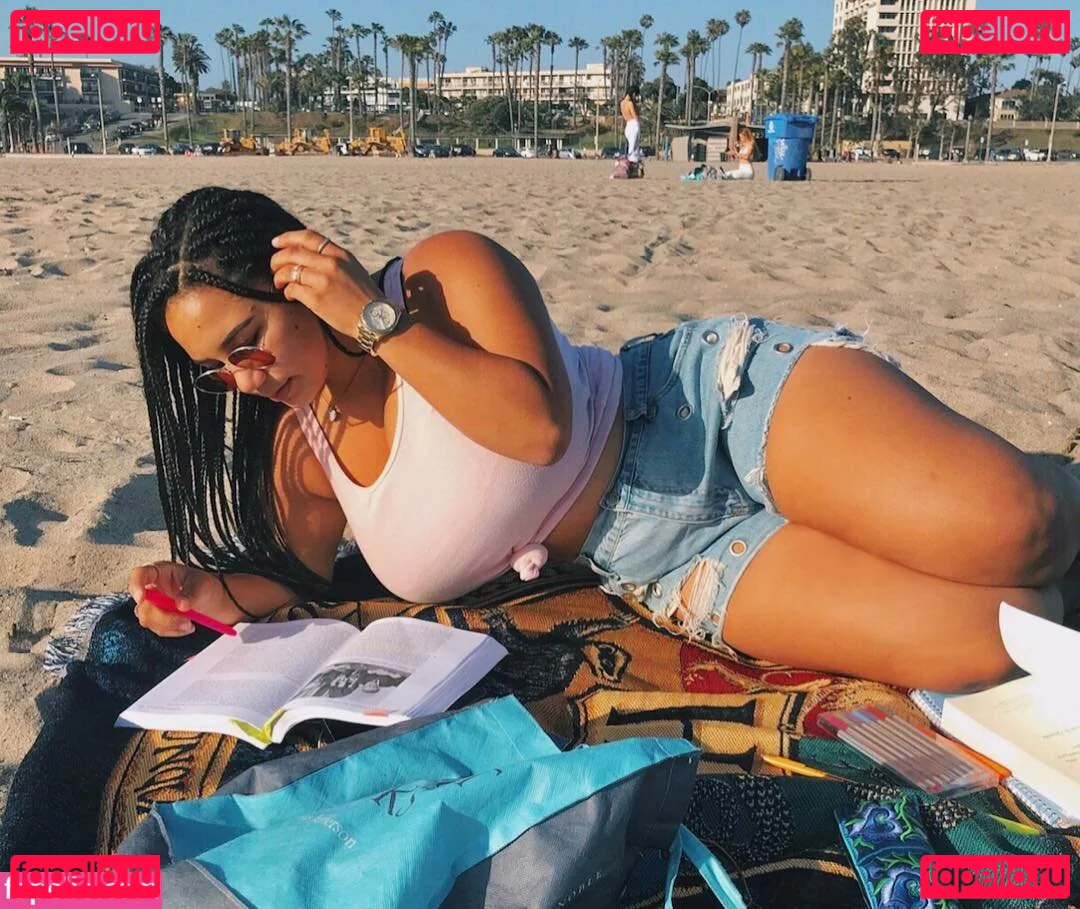 Katelyn Folasade Onlyfans Photo Gallery 