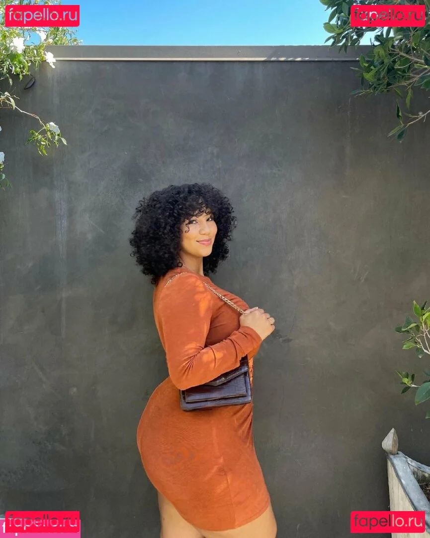 Katelyn Folasade Onlyfans Photo Gallery 