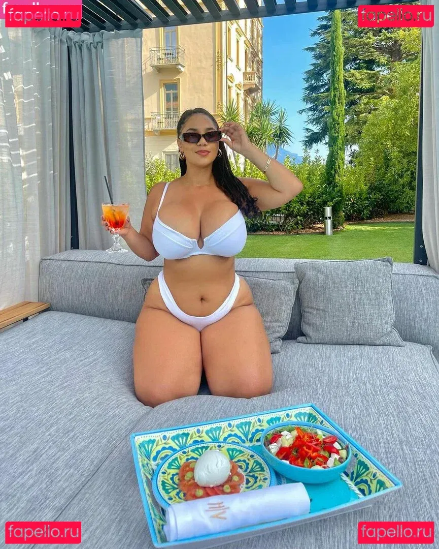 Katelyn Folasade Onlyfans Photo Gallery 