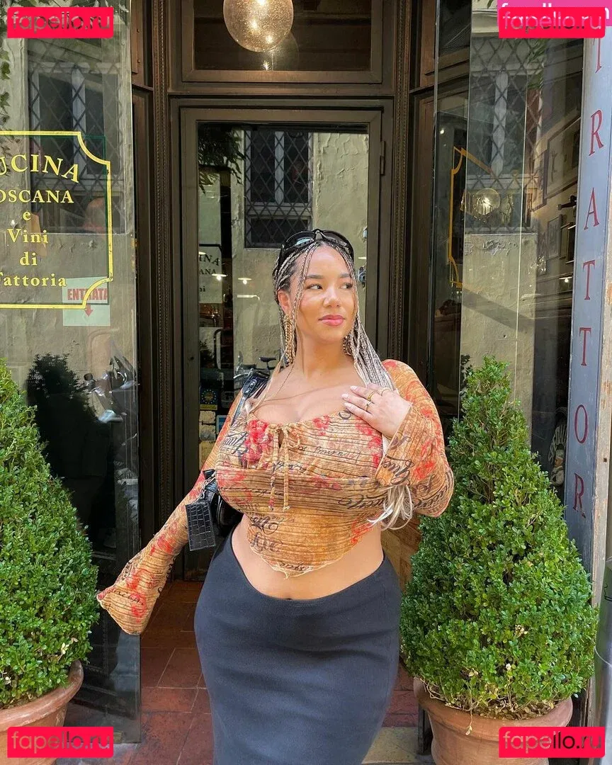 Katelyn Folasade Onlyfans Photo Gallery 