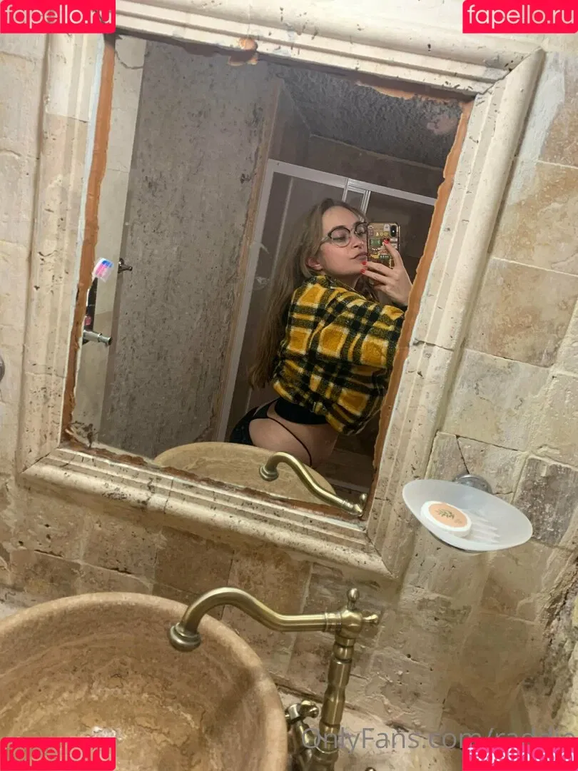 raddie Onlyfans Photo Gallery 