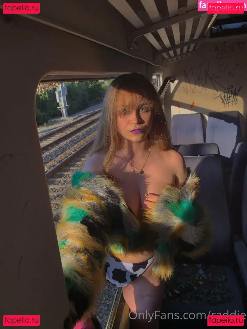 raddie Onlyfans Photo Gallery 