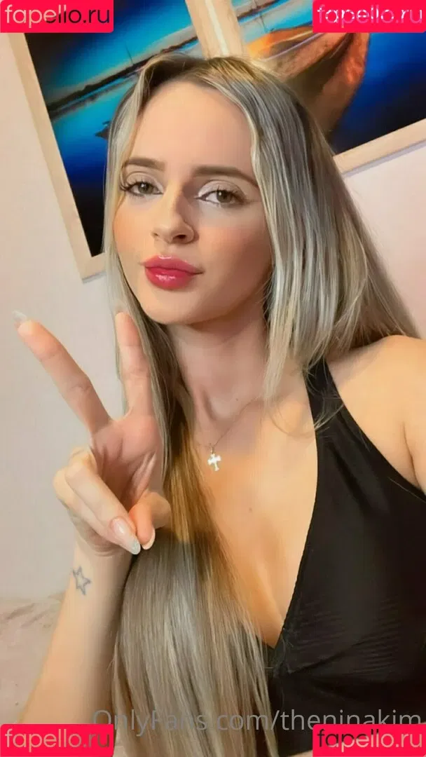 theninakim Onlyfans Photo Gallery 