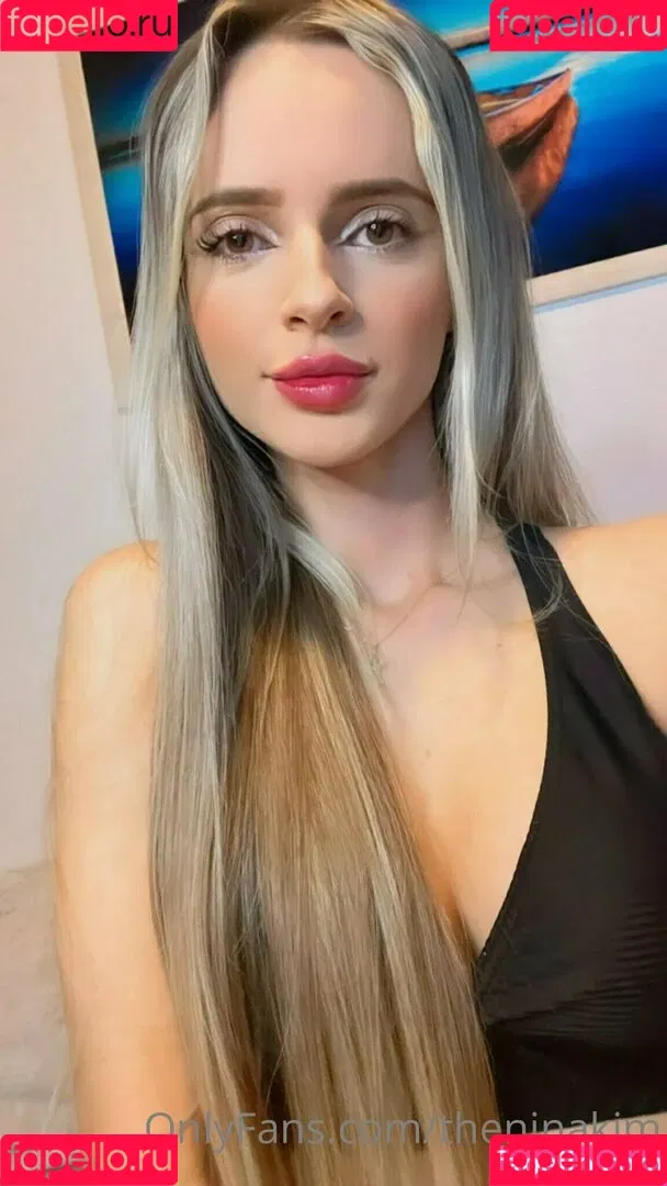 theninakim Onlyfans Photo Gallery 
