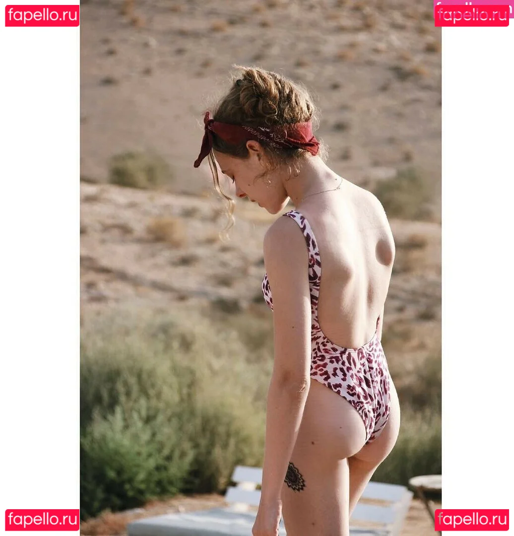 Shira Haas Onlyfans Photo Gallery 