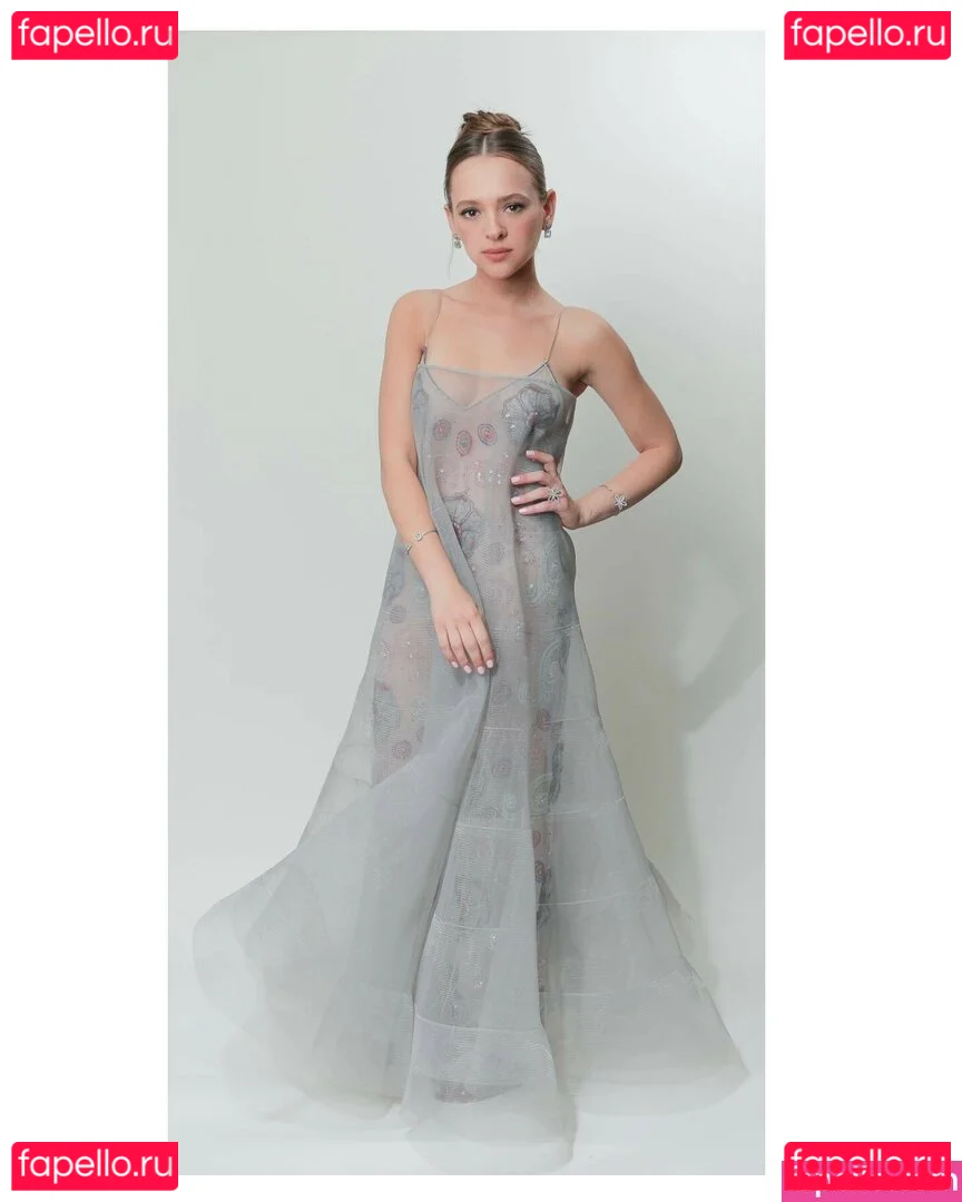 Shira Haas Onlyfans Photo Gallery 