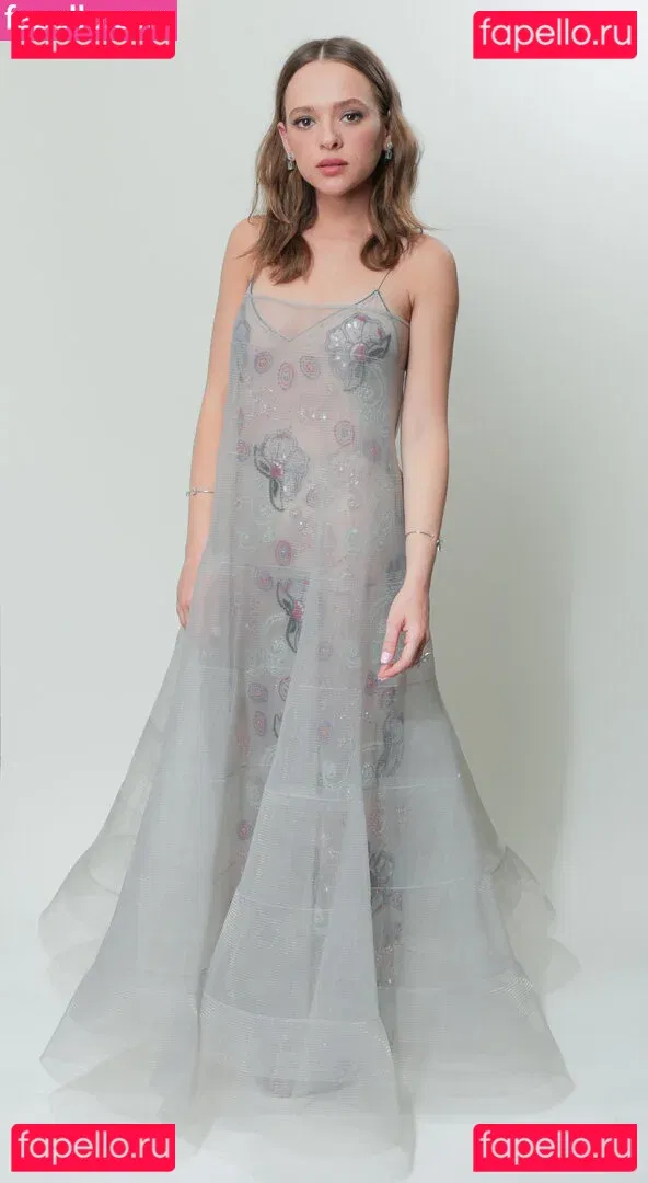 Shira Haas Onlyfans Photo Gallery 