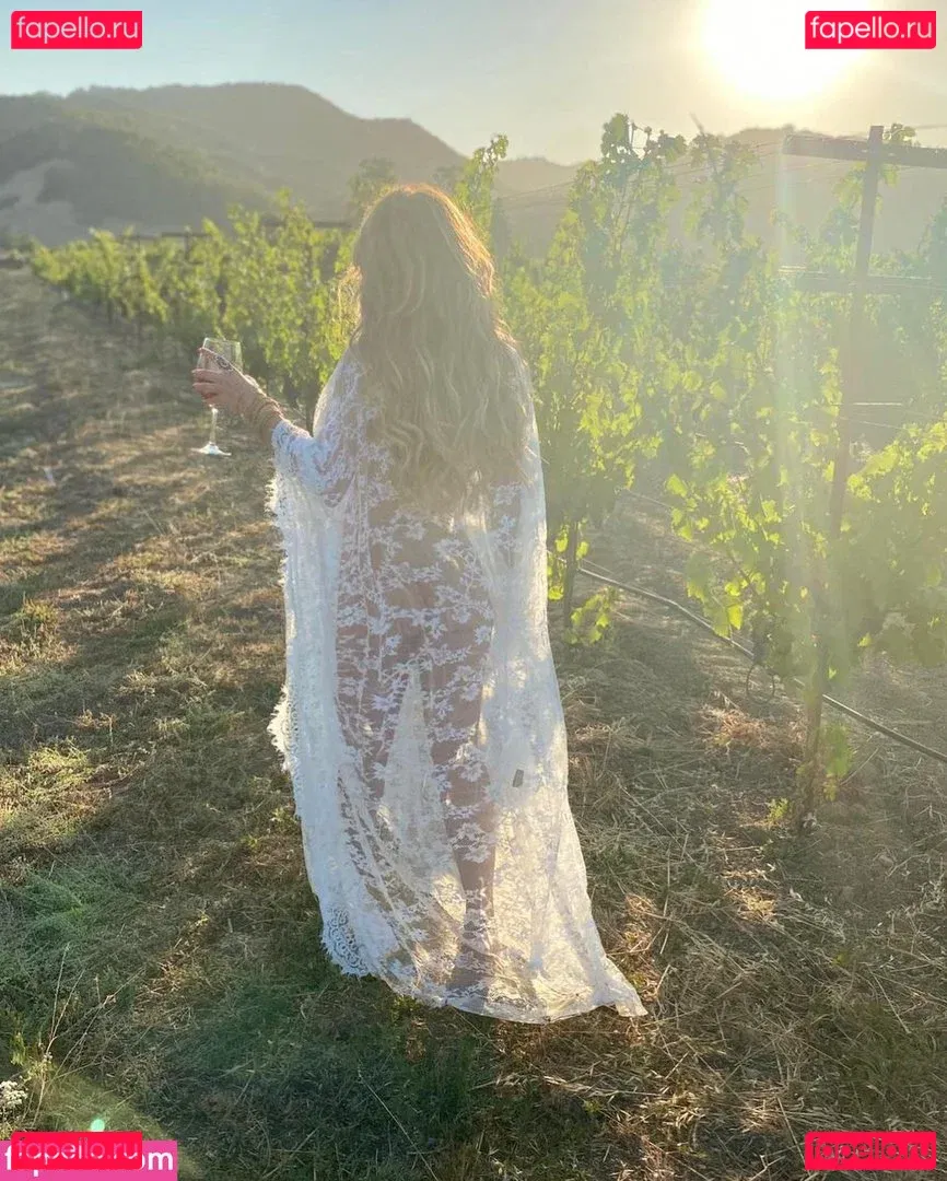 Sahar Manley Onlyfans Photo Gallery 