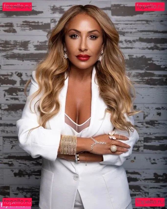 Sahar Manley Onlyfans Photo Gallery 