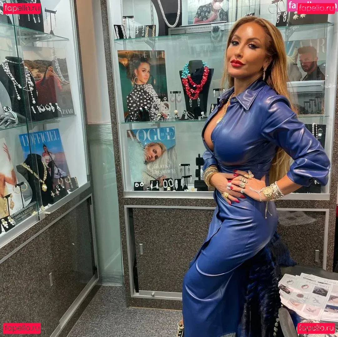 Sahar Manley Onlyfans Photo Gallery 