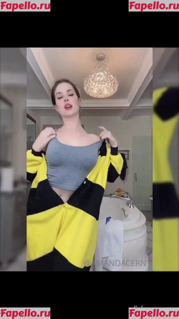 Amanda Cerny Onlyfans Photo Gallery 