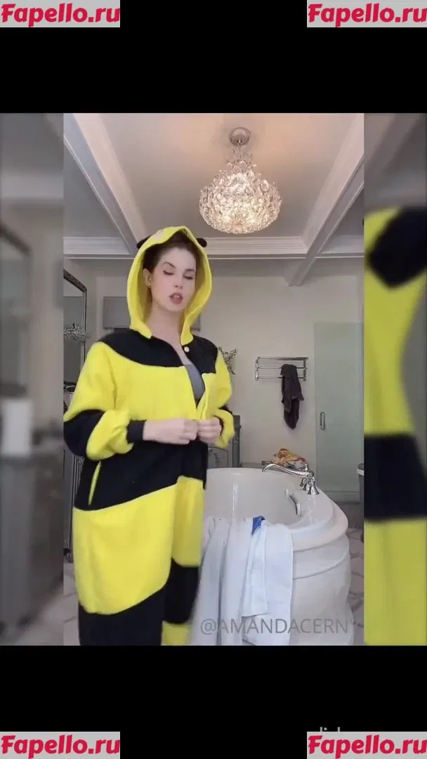 Amanda Cerny Onlyfans Photo Gallery 