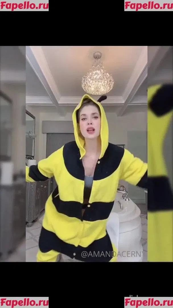 Amanda Cerny Onlyfans Photo Gallery 