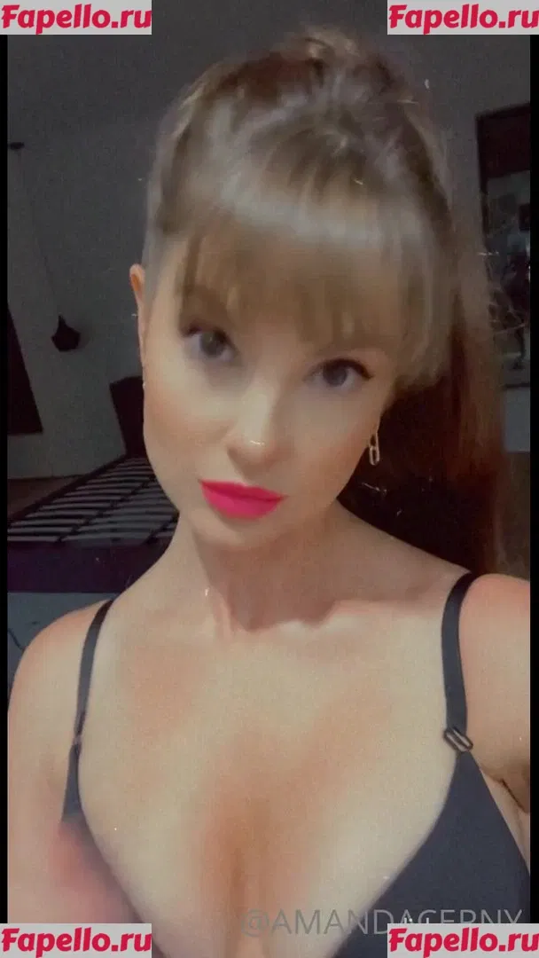 Amanda Cerny Onlyfans Photo Gallery 