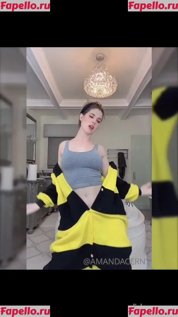 Amanda Cerny Onlyfans Photo Gallery 