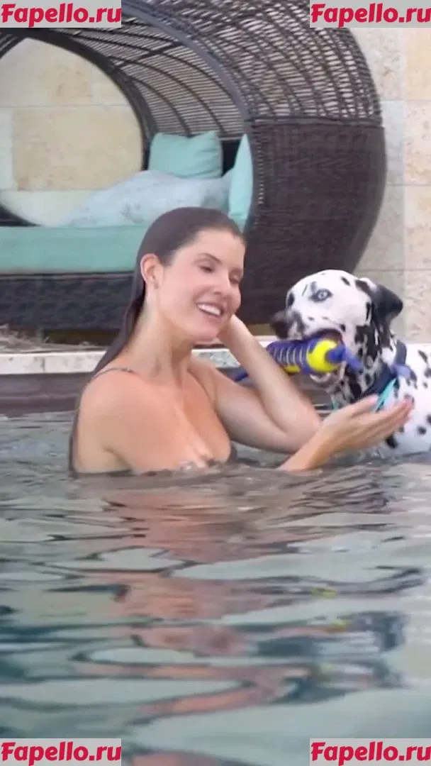 Amanda Cerny Onlyfans Photo Gallery 