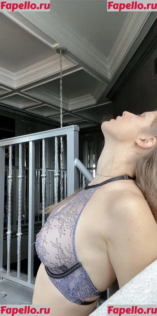 Amanda Cerny Onlyfans Photo Gallery 