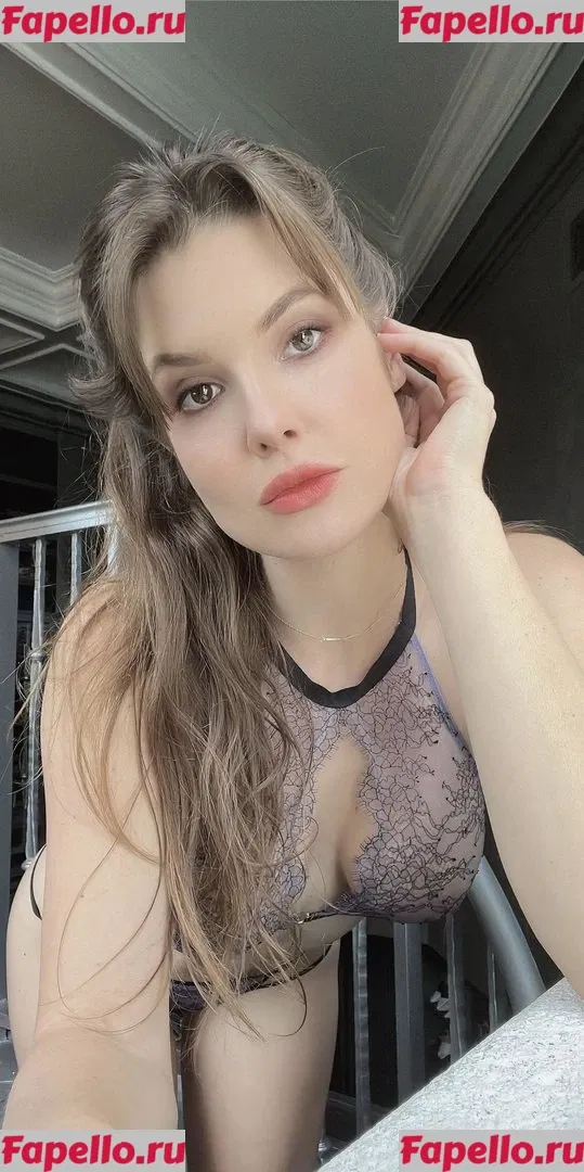 Amanda Cerny Onlyfans Photo Gallery 