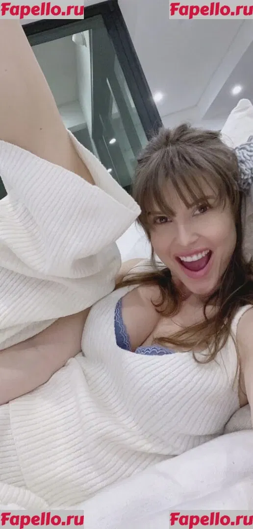 Amanda Cerny Onlyfans Photo Gallery 