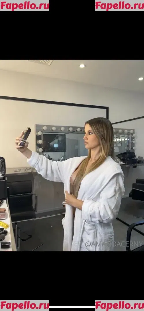 Amanda Cerny Onlyfans Photo Gallery 
