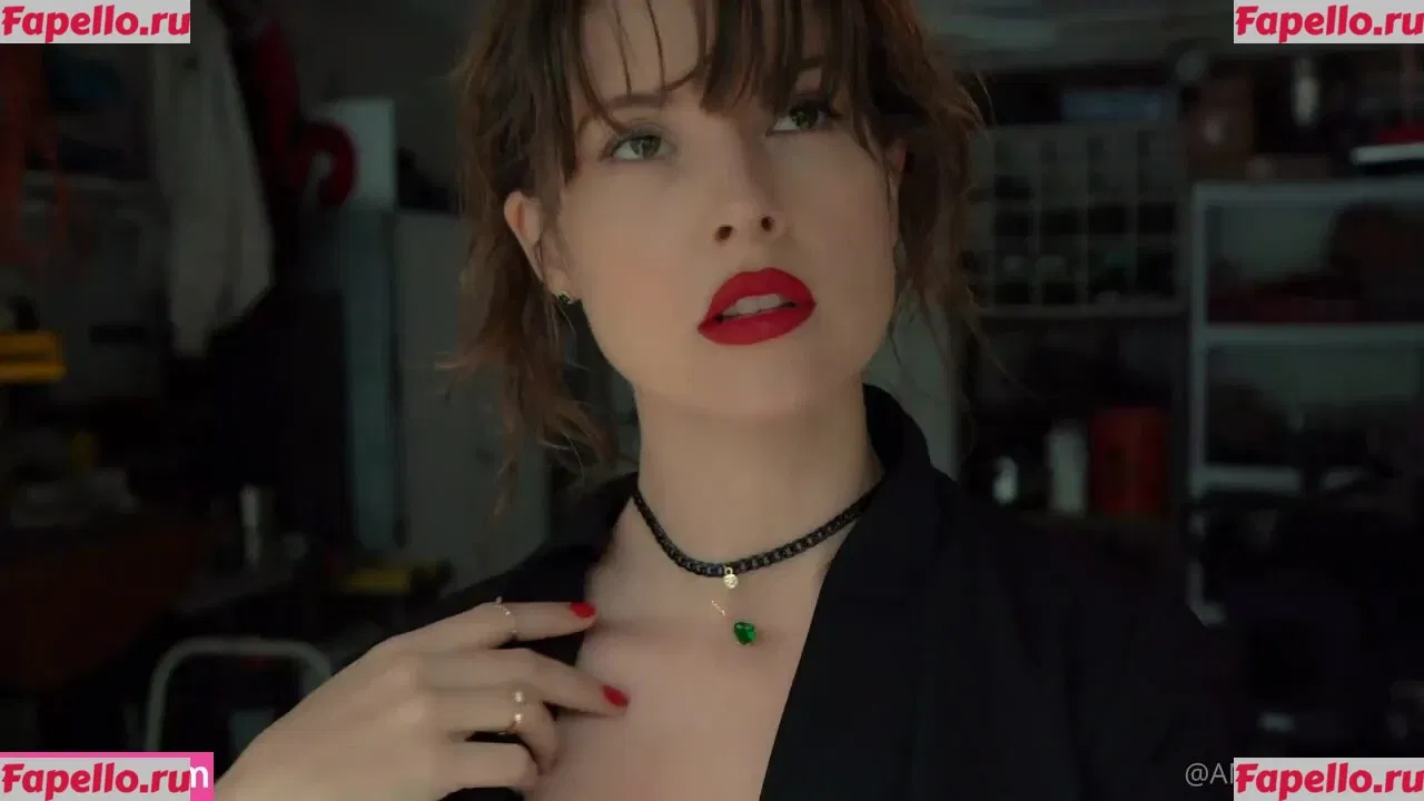 Amanda Cerny Onlyfans Photo Gallery 