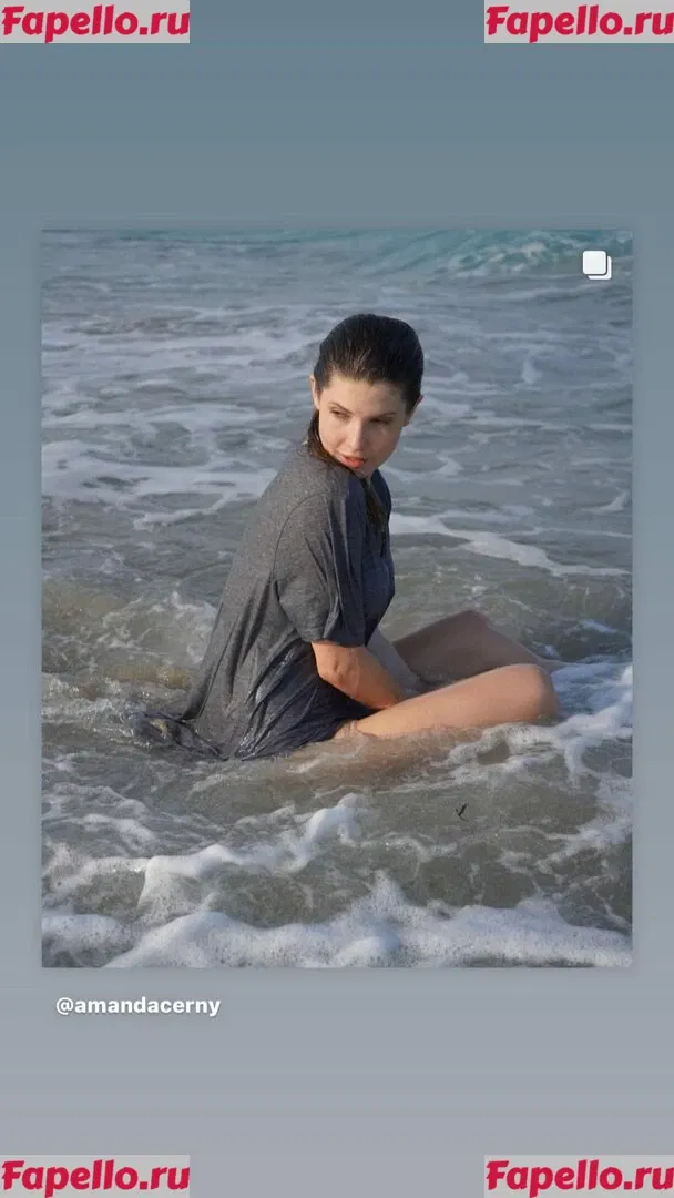 Amanda Cerny Onlyfans Photo Gallery 