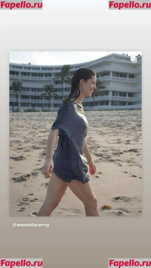 Amanda Cerny Onlyfans Photo Gallery 