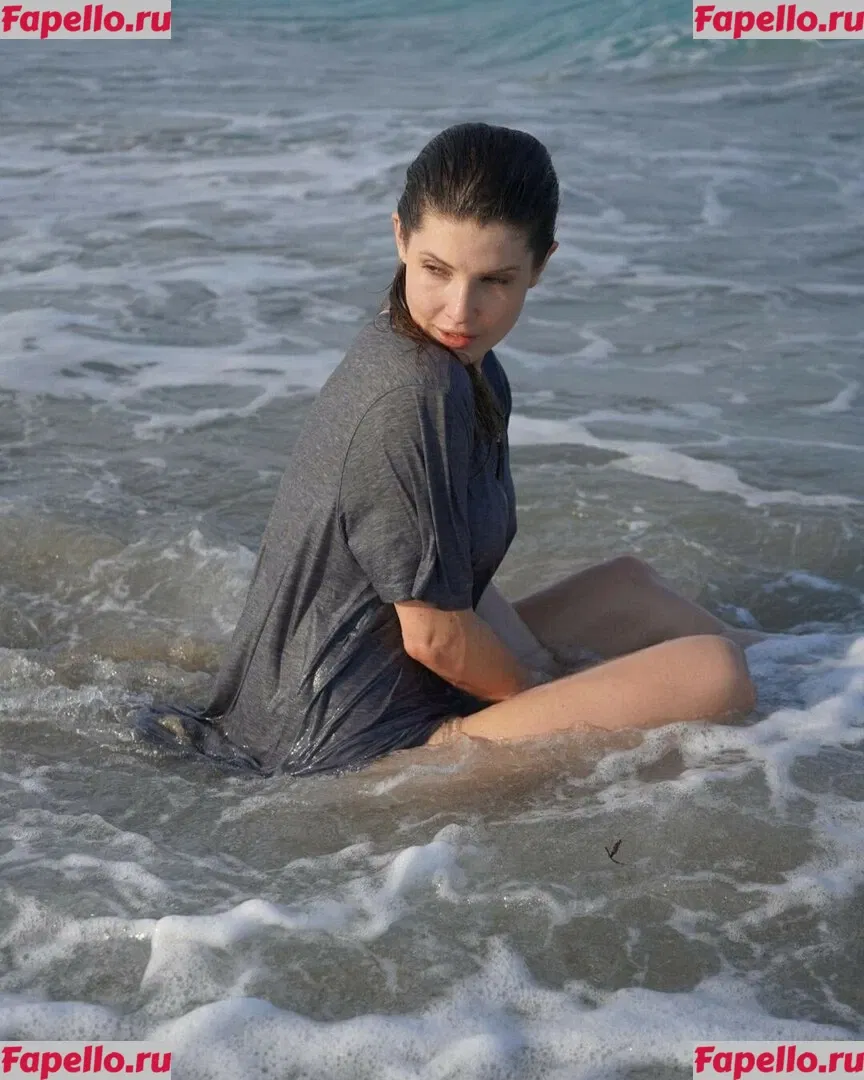 Amanda Cerny Onlyfans Photo Gallery 