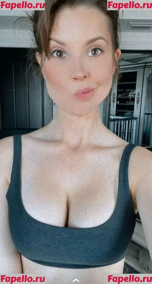 Amanda Cerny Onlyfans Photo Gallery 