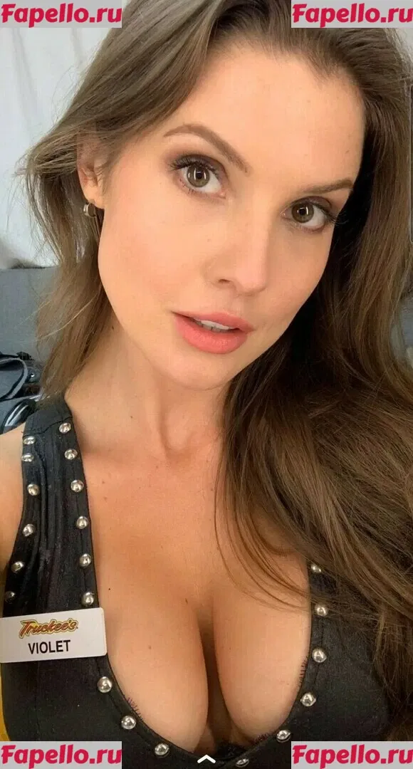Amanda Cerny Onlyfans Photo Gallery 