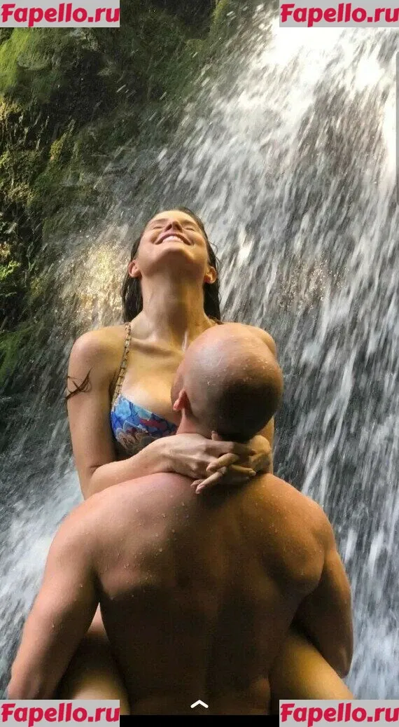 Amanda Cerny Onlyfans Photo Gallery 