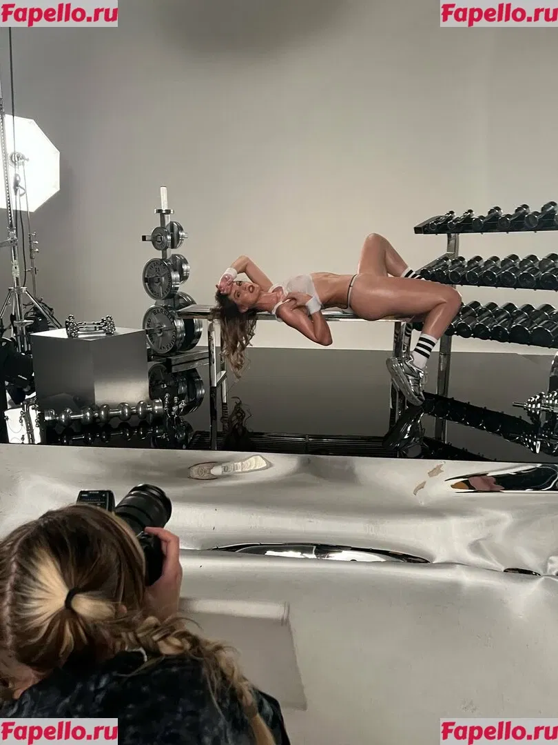 Amanda Cerny Onlyfans Photo Gallery 