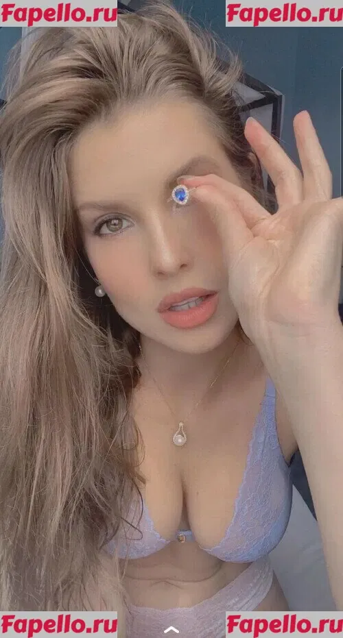 Amanda Cerny Onlyfans Photo Gallery 