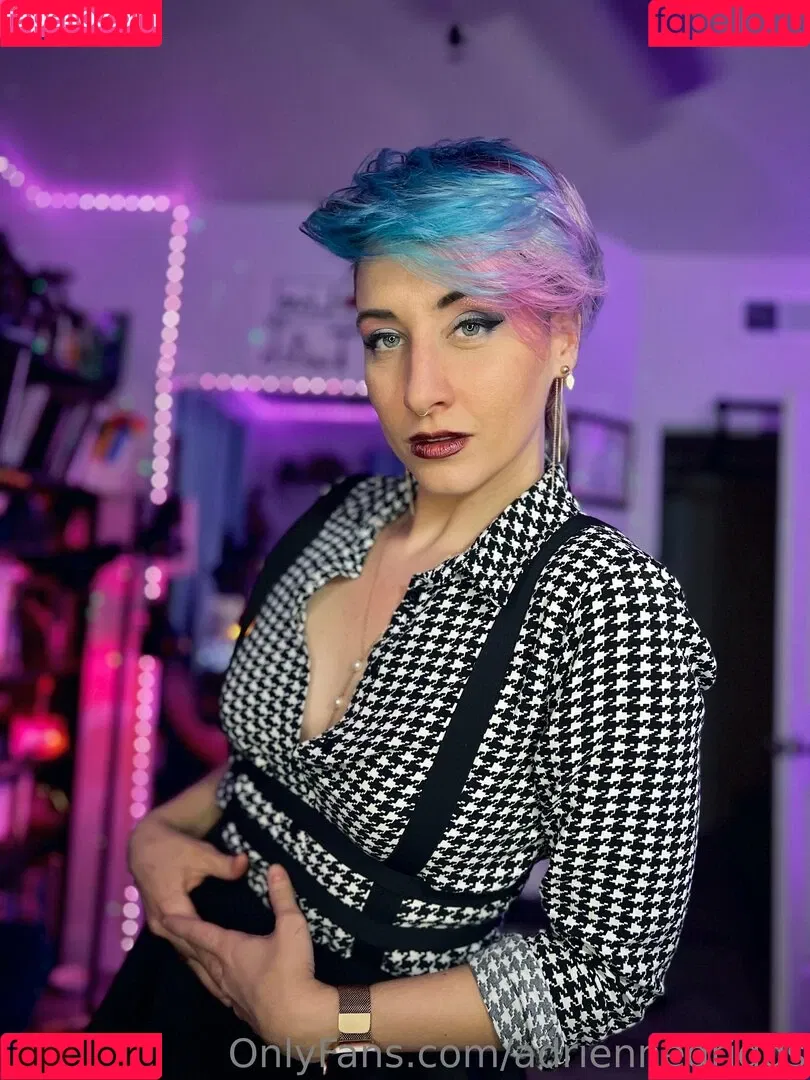 adriennedriggs Onlyfans Photo Gallery 