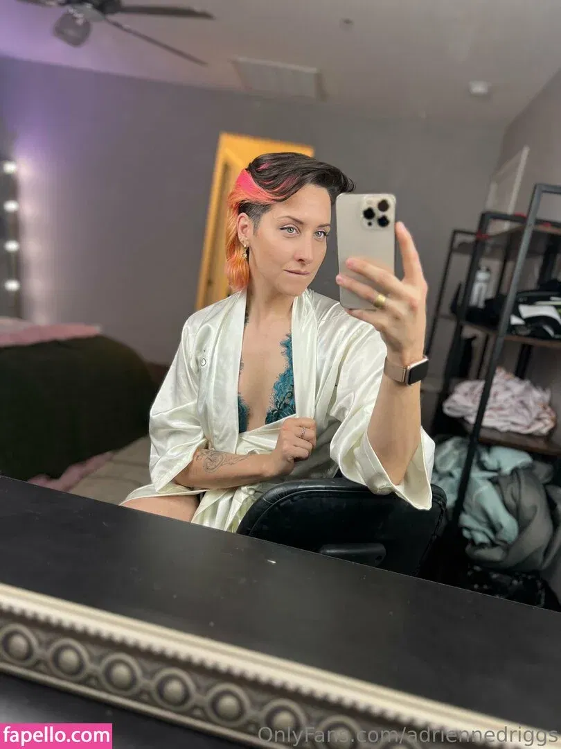 adriennedriggs Onlyfans Photo Gallery 