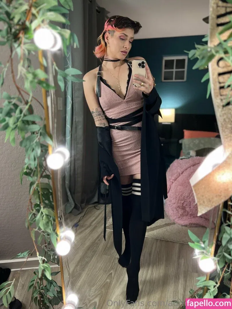 adriennedriggs Onlyfans Photo Gallery 