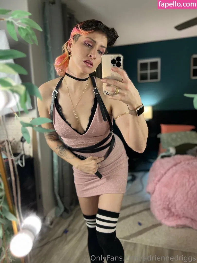 adriennedriggs Onlyfans Photo Gallery 