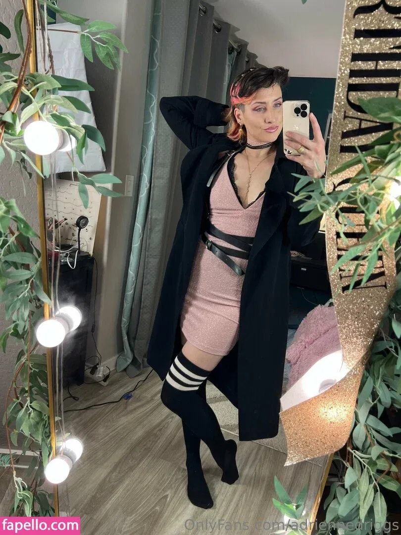 adriennedriggs Onlyfans Photo Gallery 