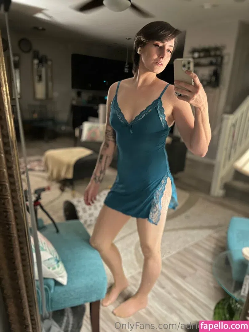 adriennedriggs Onlyfans Photo Gallery 