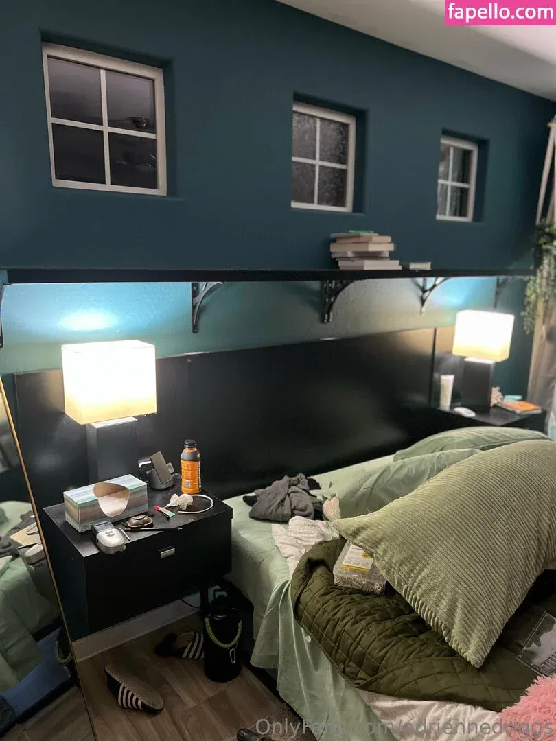 adriennedriggs Onlyfans Photo Gallery 