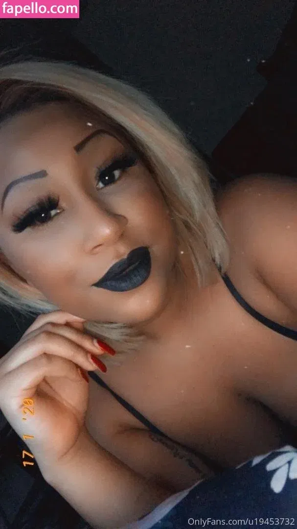 moodyfeet Onlyfans Photo Gallery 