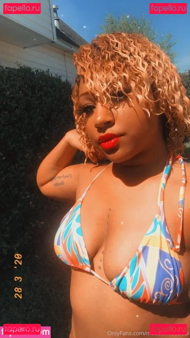 moodyfeet Onlyfans Photo Gallery 