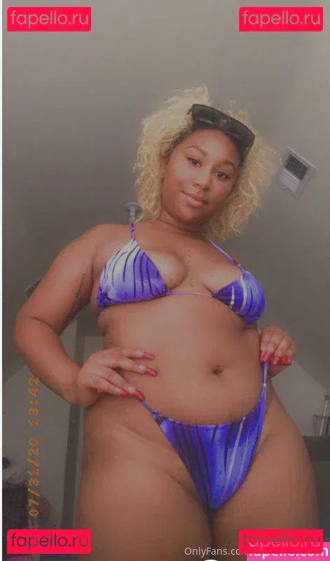 moodyfeet Onlyfans Photo Gallery 