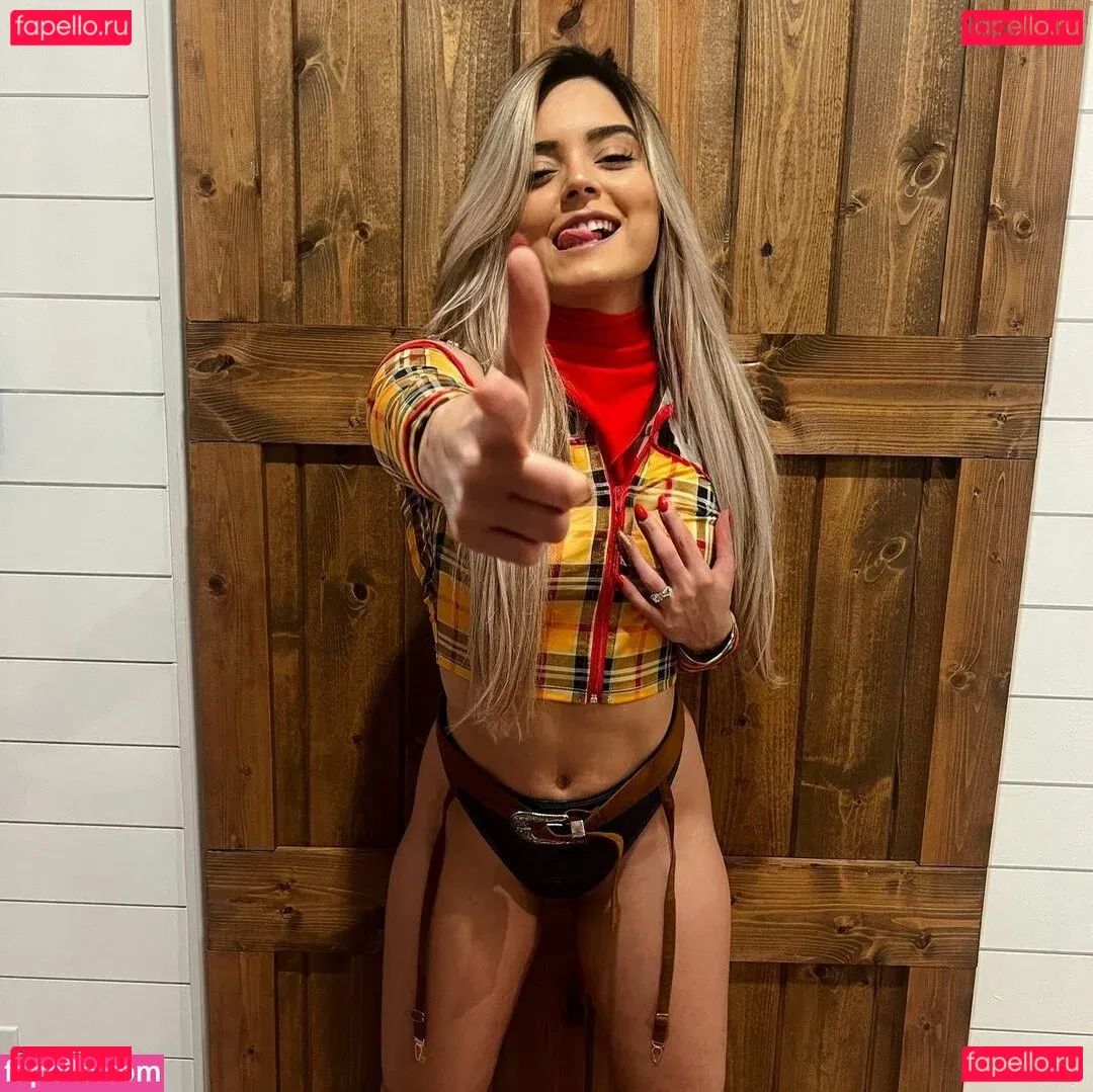 Tay Conti Onlyfans Photo Gallery 