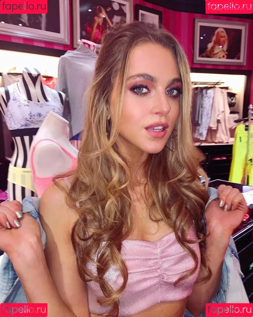 Anne Winters Onlyfans Photo Gallery 