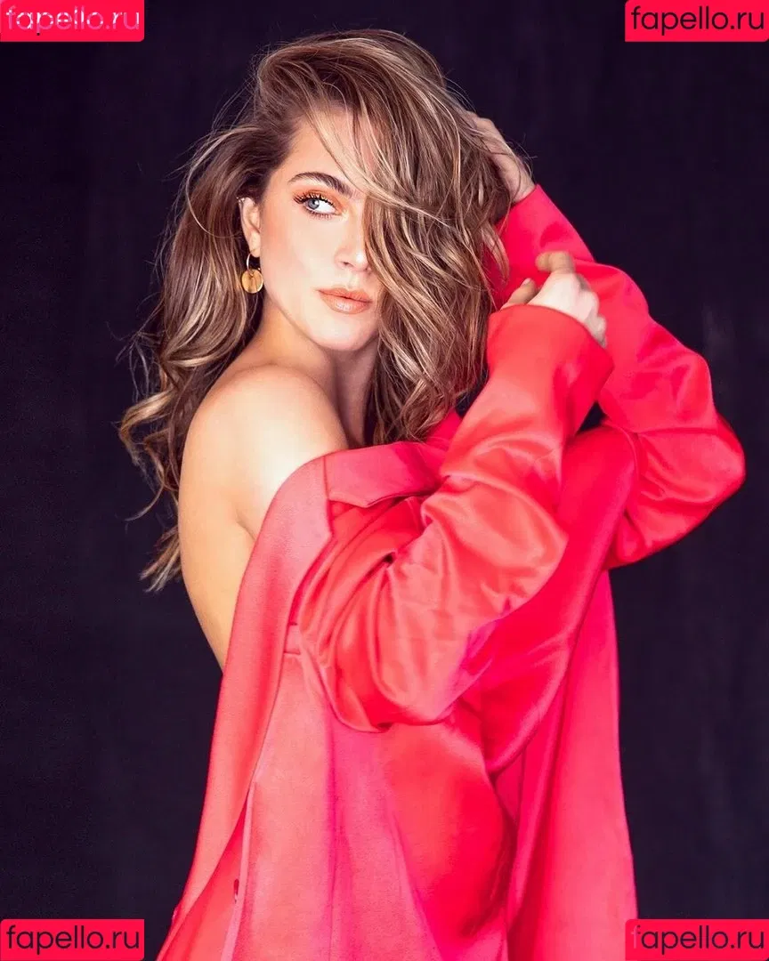 Anne Winters Onlyfans Photo Gallery 