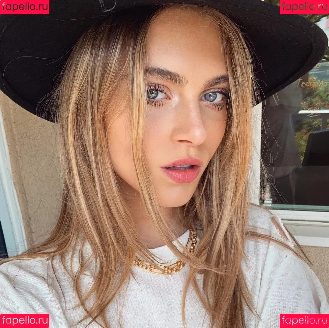 Anne Winters Onlyfans Photo Gallery 