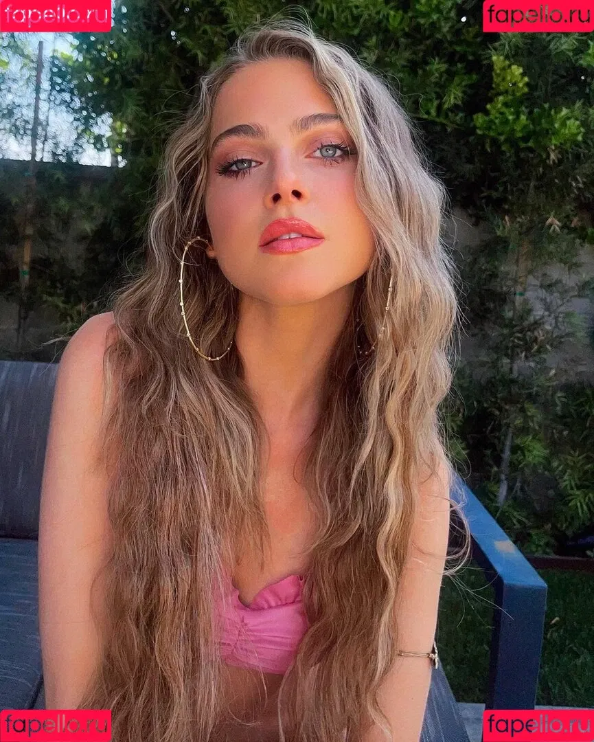 Anne Winters Onlyfans Photo Gallery 