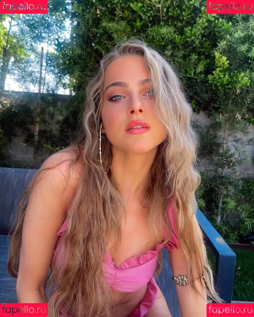Anne Winters Onlyfans Photo Gallery 